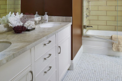 7.Los-Altos-interior-design-company-bathroom-design-projects-portoflio